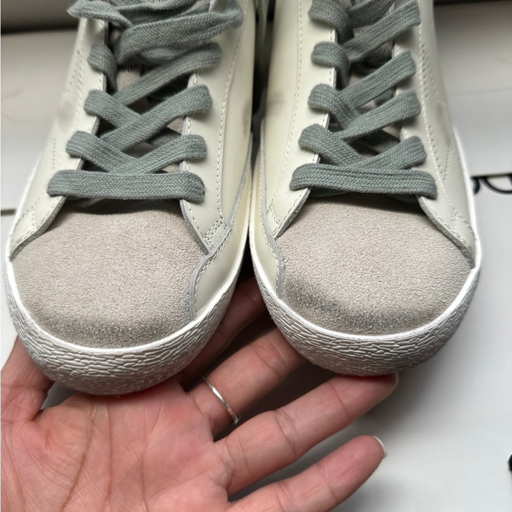 Golden goose - Picture 3 of 8